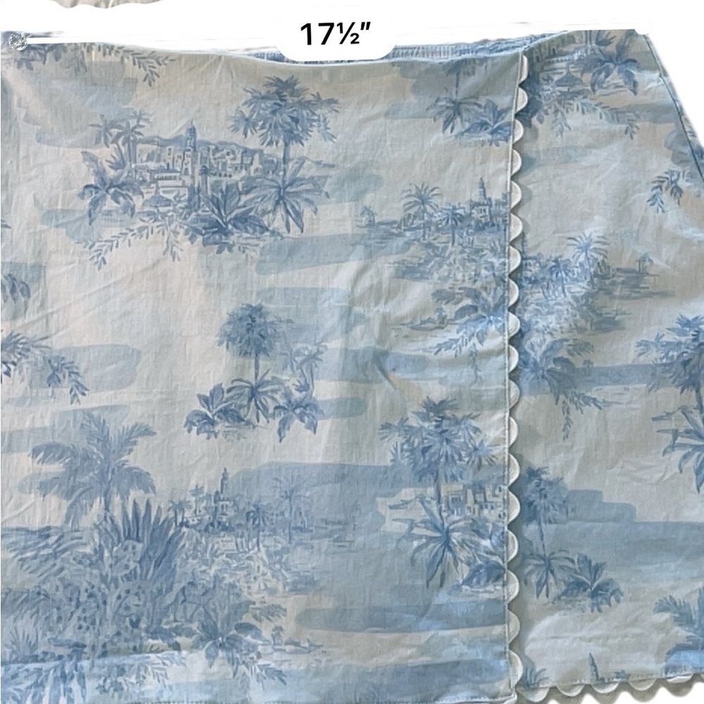 Crown and Ivy Blue and White Tropical Print Skort Size 16 - Picture 4 of 7